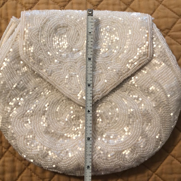 Vintage La Regale Hand-Beaded Evening Bag - Picture 13 of 13